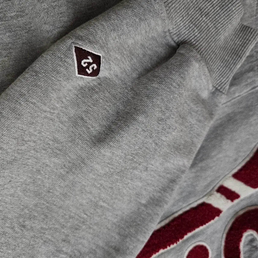 [BUNJANG] OIOI Hoodie (Size L) / oioi 오아이오아이 후드티 팝니다!