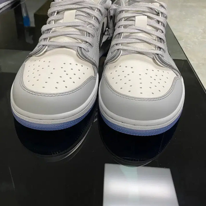 [BUNJANG] Air Dior Jordan 1 Low Size 43 270 New / 에어 디올 조던 1 로우 사이즈 43 (270) 정품,새상품)