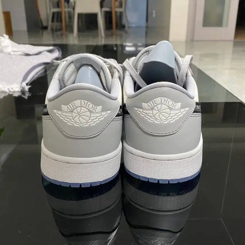[BUNJANG] Air Dior Jordan 1 Low Size 43 270 New / 에어 디올 조던 1 로우 사이즈 43 (270) 정품,새상품)
