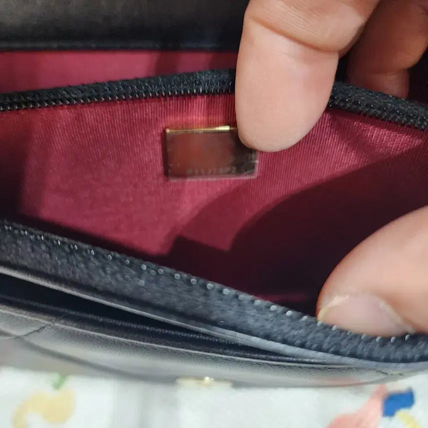 [BUNJANG] Chanel 19 WOC Lambskin Bag / 이번주할인) 샤넬 19백 WOC 램스킨  내장칩