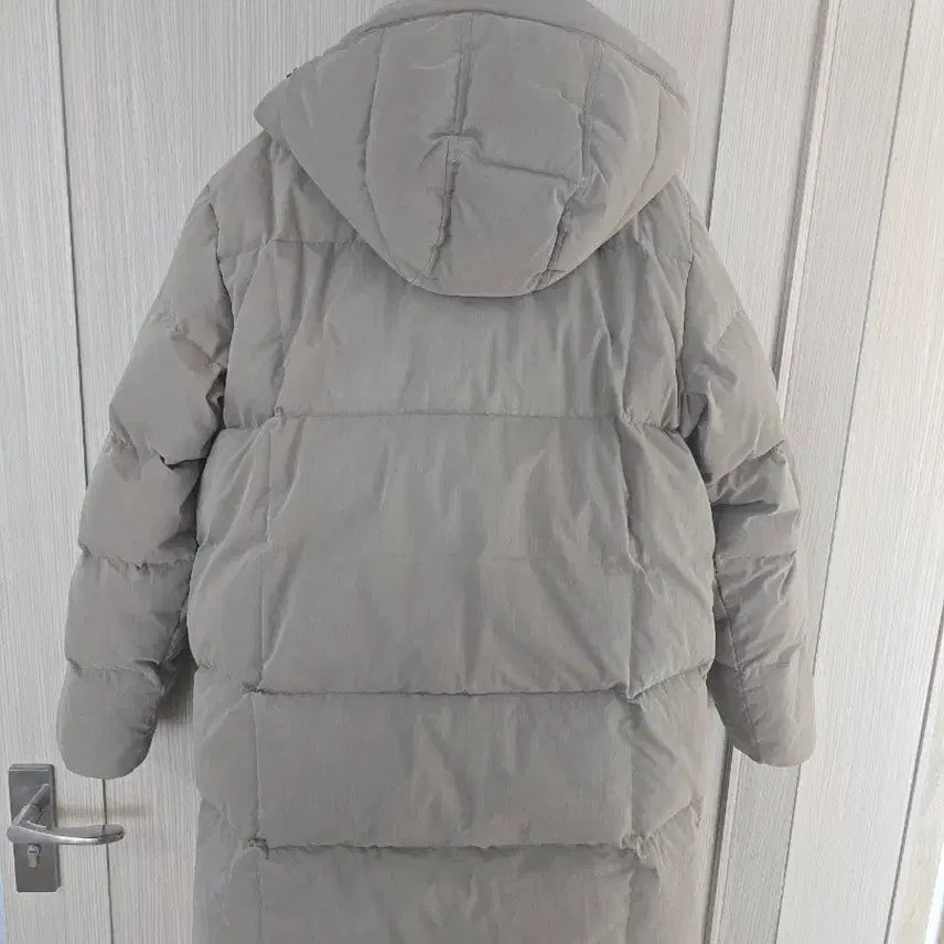 [BUNJANG] Guess Beige Padded Jumper / 게스 베이지색 패딩 점퍼
