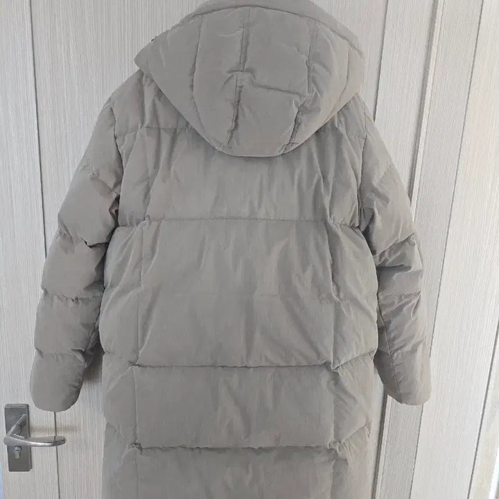 [BUNJANG] Guess Beige Padded Jumper / 게스 베이지색 패딩 점퍼