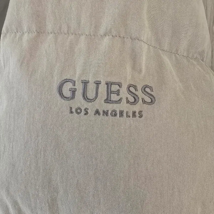 [BUNJANG] Guess Beige Padded Jumper / 게스 베이지색 패딩 점퍼