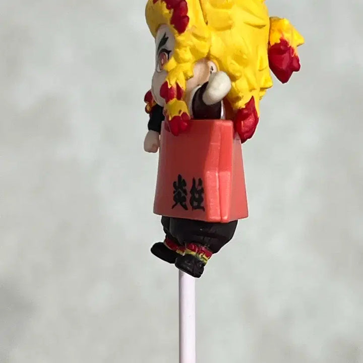 [BUNJANG] Demon Slayer Rengoku Figure / 귀멸의칼날 데코라픽 렌고쿠 피규어 판매합니다.