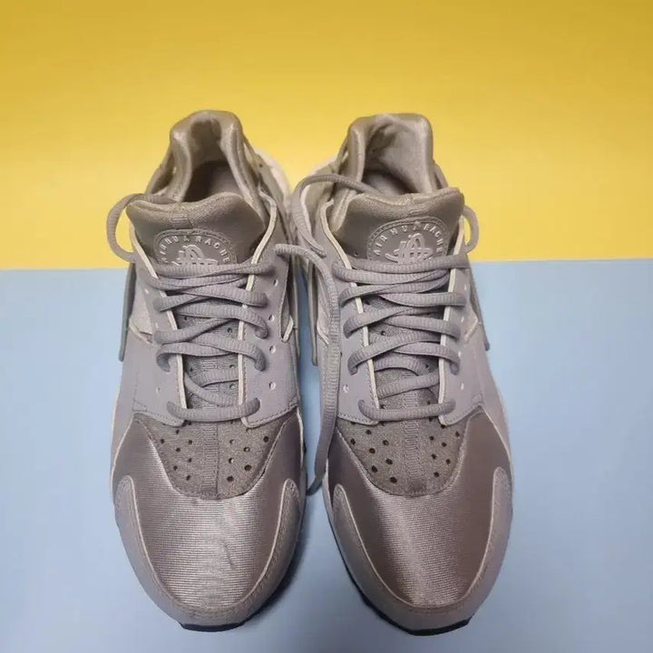 [BUNJANG] Nike Huarache Gray Sneakers 270 / 나이키 허라취 회색 운동화 270