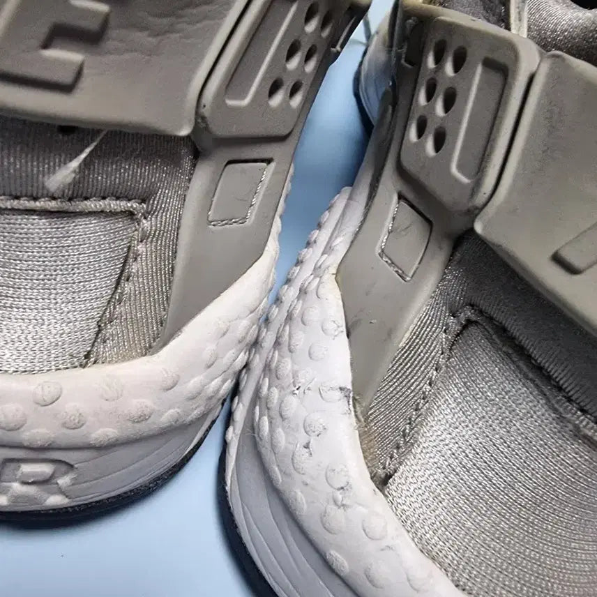 [BUNJANG] Nike Huarache Gray Sneakers 270 / 나이키 허라취 회색 운동화 270