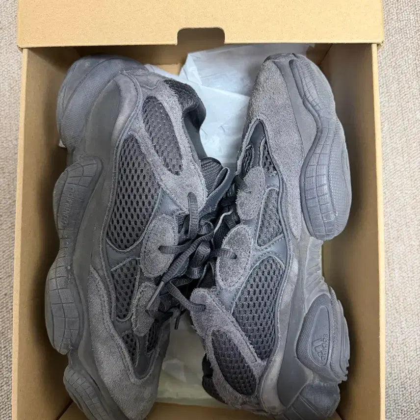 [BUNJANG] Adidas Yeezy 500 Utility Black / [255] 아디다스 yeezy 이지 500 유틸리티 블랙