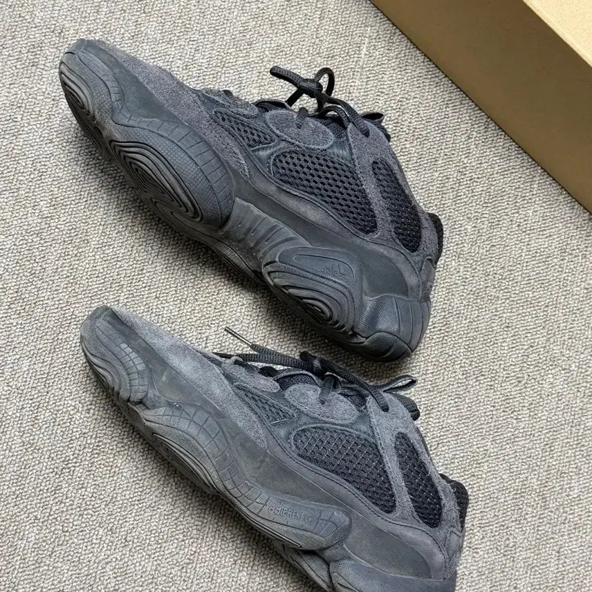 [BUNJANG] Adidas Yeezy 500 Utility Black / [255] 아디다스 yeezy 이지 500 유틸리티 블랙