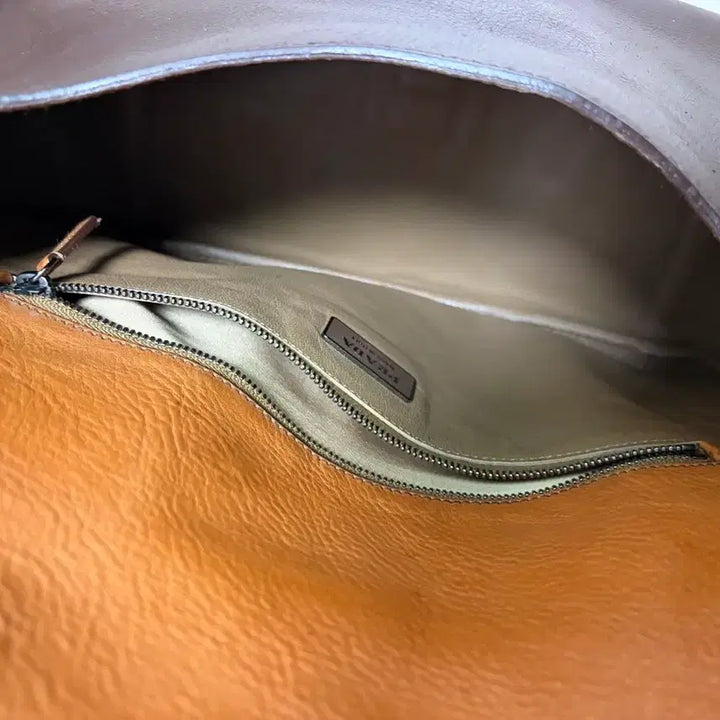 [BUNJANG] Prada Leather Shoulder Bag / (정품)프라다 가죽 숄더백