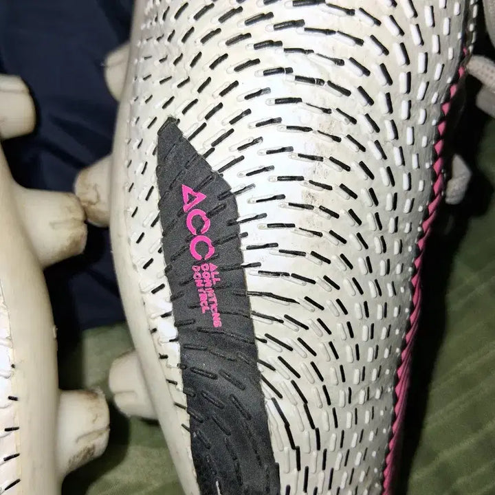 [BUNJANG] Nike Soccer Cleats / 나이키 최상급축구화265-270(축구공 서비스)