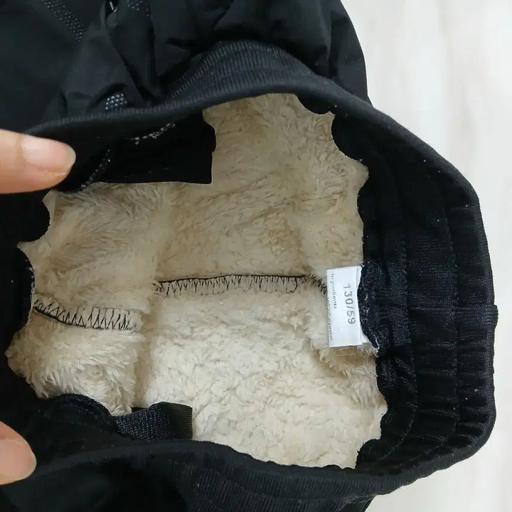 [BUNJANG] Kids Fleece Lined Padded Training Jogger Pants (Size 130) / 아동 기모 패딩 트레이닝 조거 팬츠(130)