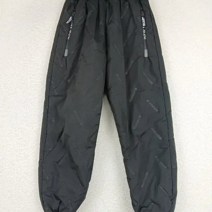 [BUNJANG] Kids Fleece Lined Padded Training Jogger Pants (Size 130) / 아동 기모 패딩 트레이닝 조거 팬츠(130)