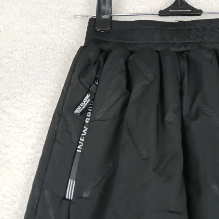 [BUNJANG] Kids Fleece Lined Padded Training Jogger Pants (Size 130) / 아동 기모 패딩 트레이닝 조거 팬츠(130)