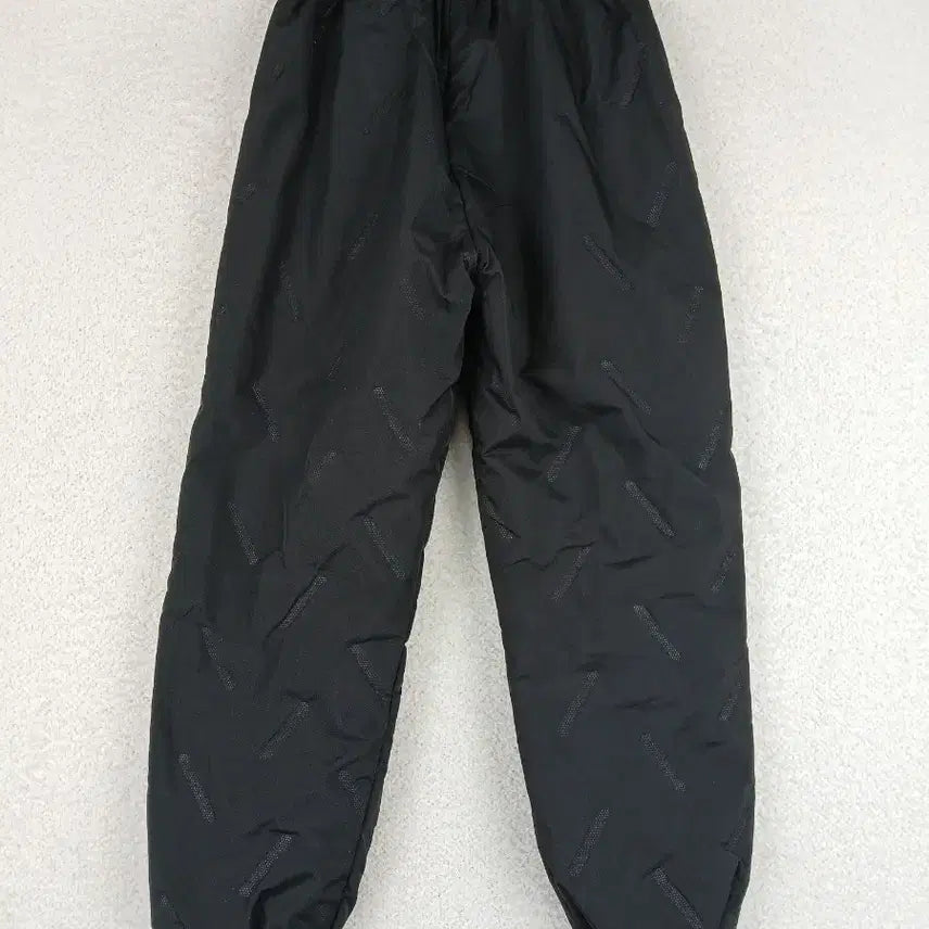 [BUNJANG] Kids Fleece Lined Padded Training Jogger Pants (Size 130) / 아동 기모 패딩 트레이닝 조거 팬츠(130)