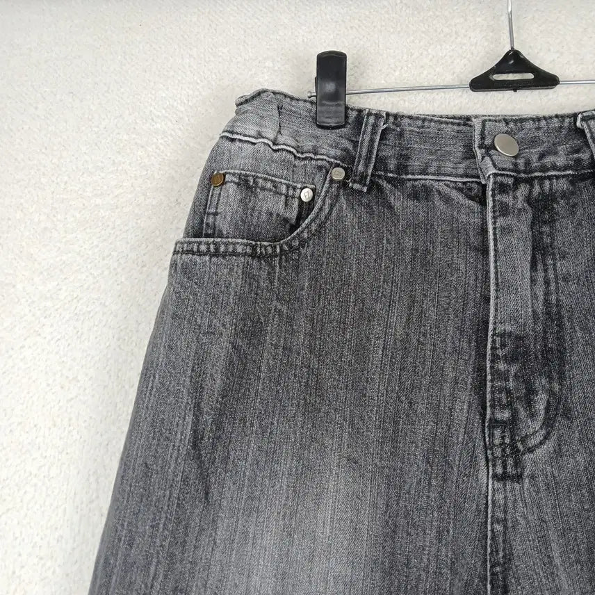 [BUNJANG] EZKATON Women's Washed Black Denim Wide Pants (M) / EZKATON 여성 워싱 블랙 데님 와이드 팬츠(M)