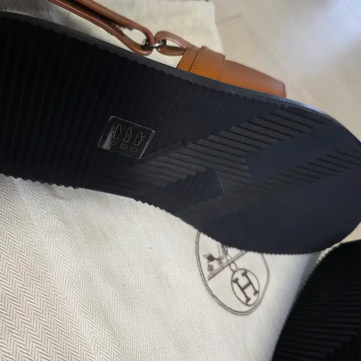 [BUNJANG] Hermes Brown Leather Sandals / 에르메스 브라운 레더 샌들 새상품