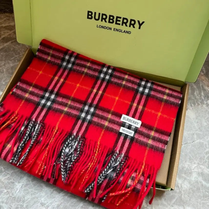 [BUNJANG] Burberry Check Pattern Red Muffler / 버버리 체크 패턴 레드 머플러