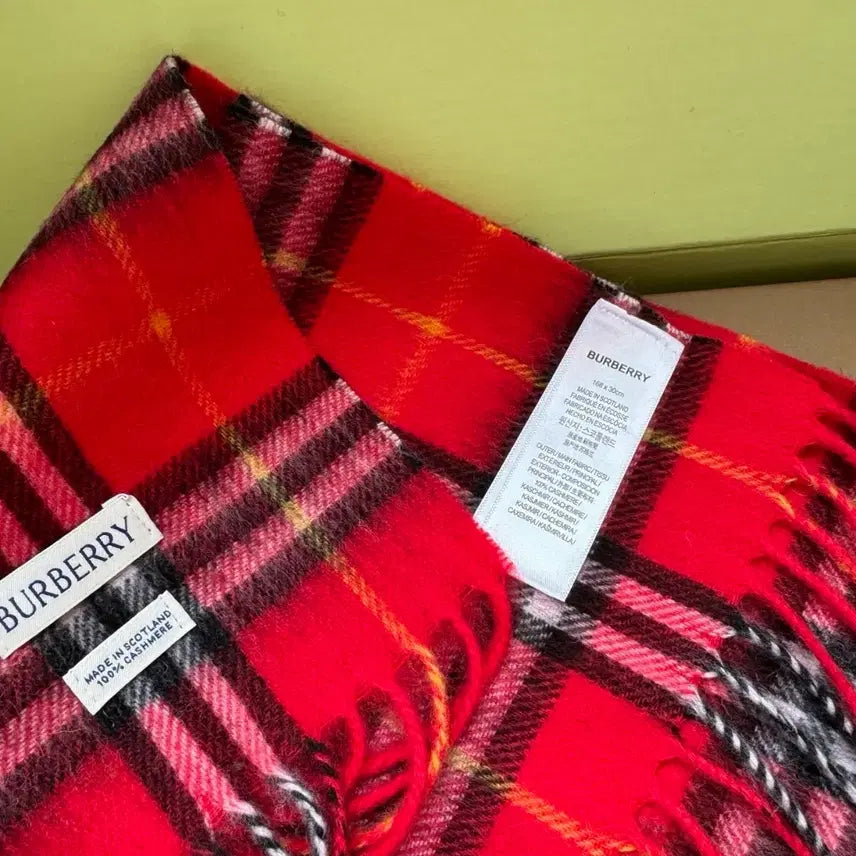 [BUNJANG] Burberry Check Pattern Red Muffler / 버버리 체크 패턴 레드 머플러