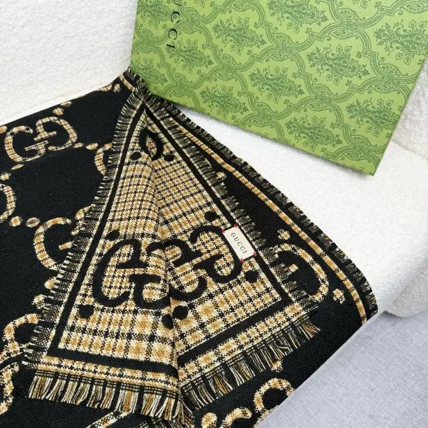 [BUNJANG] Gucci GG Logo Black Muffler Scarf / 구찌 GG 로고 블랙 머플러 스카프