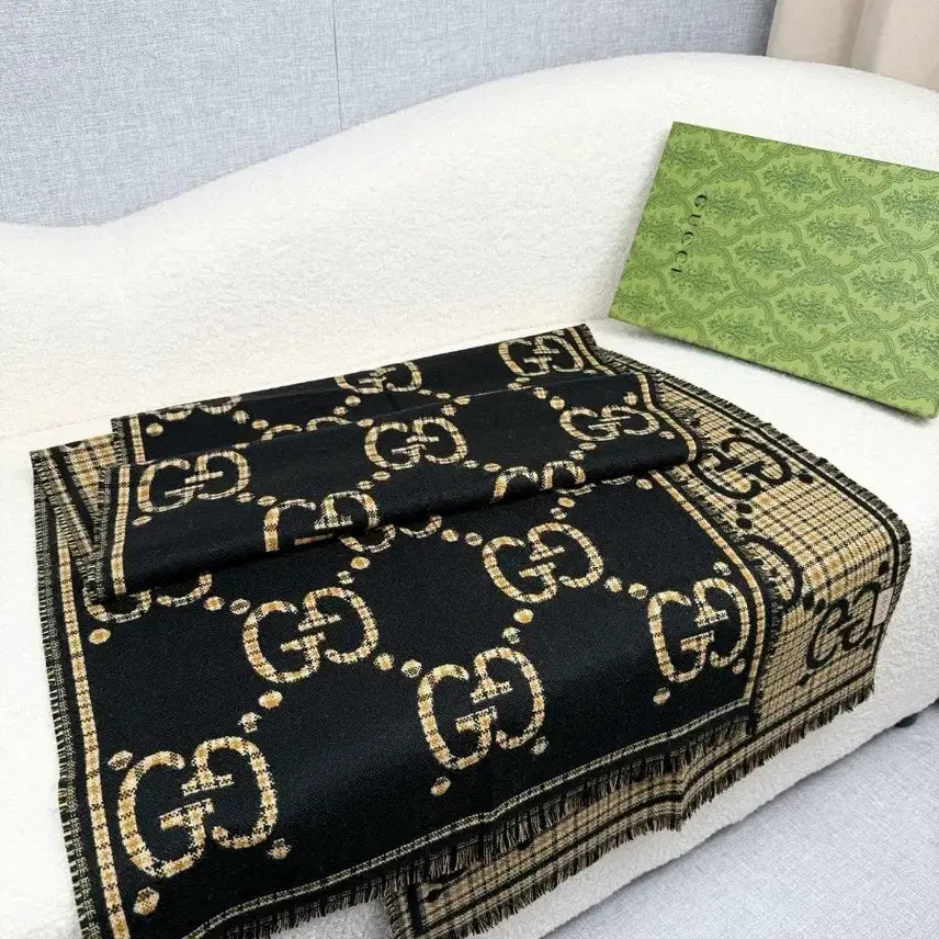 [BUNJANG] Gucci GG Logo Black Muffler Scarf / 구찌 GG 로고 블랙 머플러 스카프