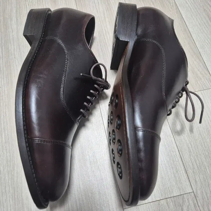 [BUNJANG] Thursday Boot Oxford (Brown) Shoes / (250)Thursday Boot Oxford