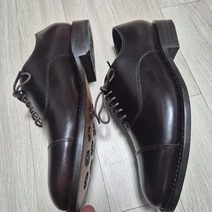 [BUNJANG] Thursday Boot Oxford (Brown) Shoes / (250)Thursday Boot Oxford