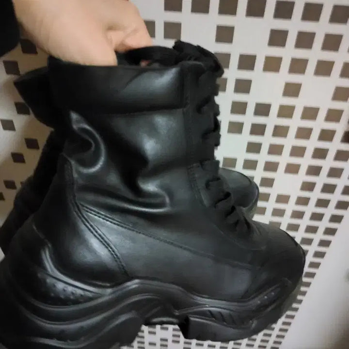 [BUNJANG] Goth Black Lace-up Boots / 고스룩 블랙 레이스업 부츠