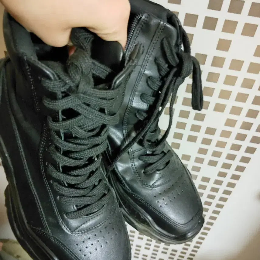 [BUNJANG] Goth Black Lace-up Boots / 고스룩 블랙 레이스업 부츠