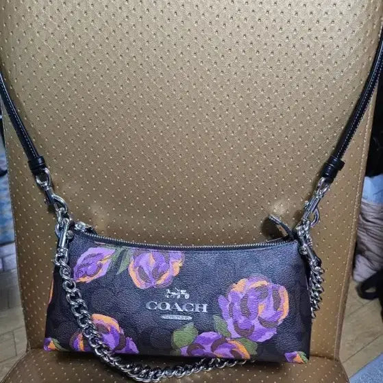 [BUNJANG] Coach Signature Chain Crossbody Bag / 코치 숄더백 시그니처 체인 크로스백