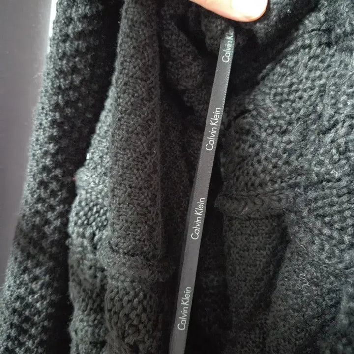[BUNJANG] Calvin Klein Gold Button Cable Knit Dress / 캘빈클라인 금장단추 포인트 꽈배기 니트원피스