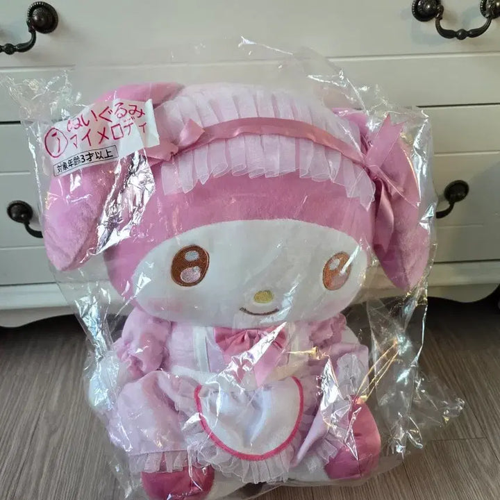 [SOLD OUT] 산리오 마이멜로디 쿠로미 아타리쿠지  1등상 인형 판매