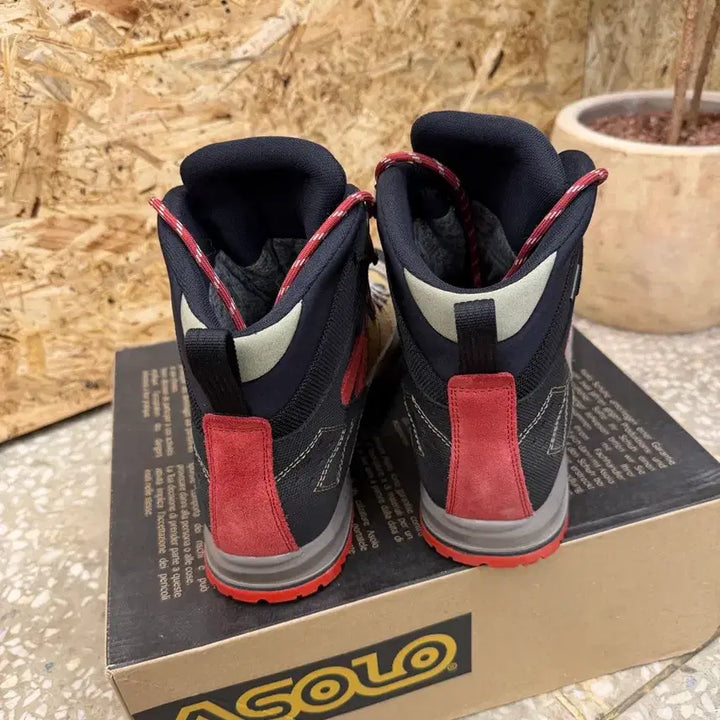 [BUNJANG] Asolo Fugitive Gore-Tex Hiking Boots / 아솔로 퍼지티브 고어텍스 등산화