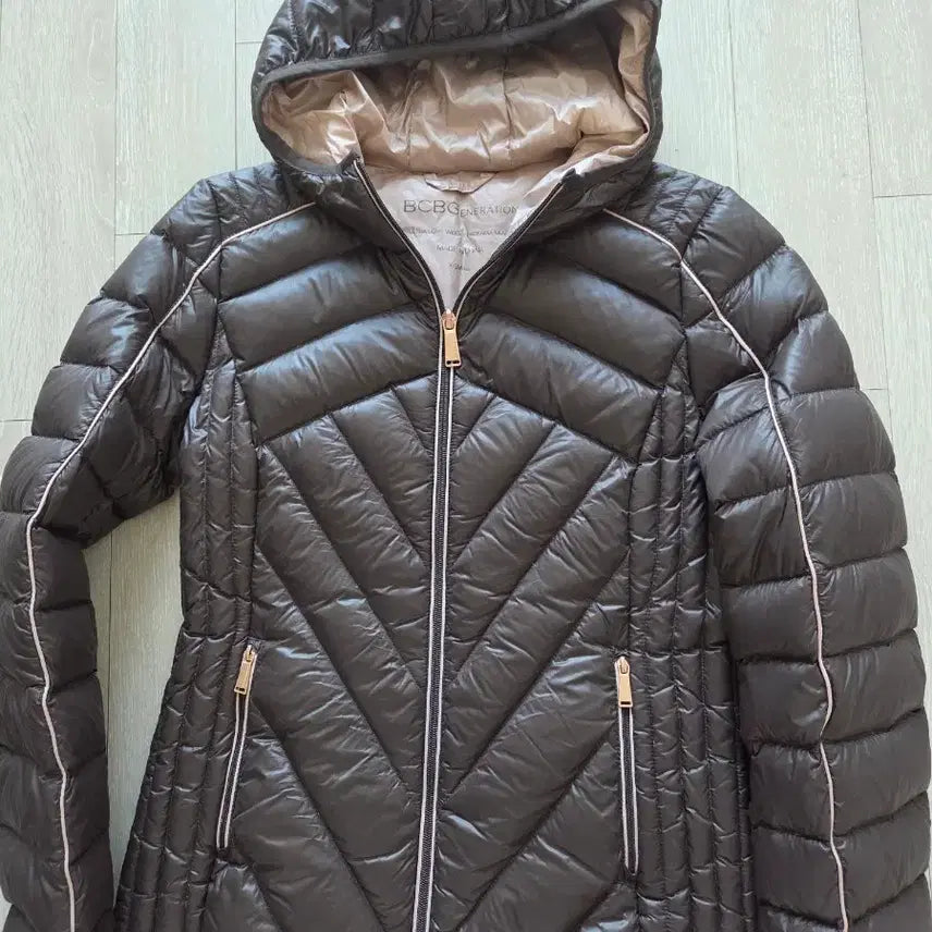 [BUNJANG] BCBG Lightweight Padded Jacket / BCBG 경량패딩