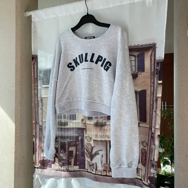 [SOLD OUT] SKULLPIG 크롭 맨투맨 - FREE사이즈