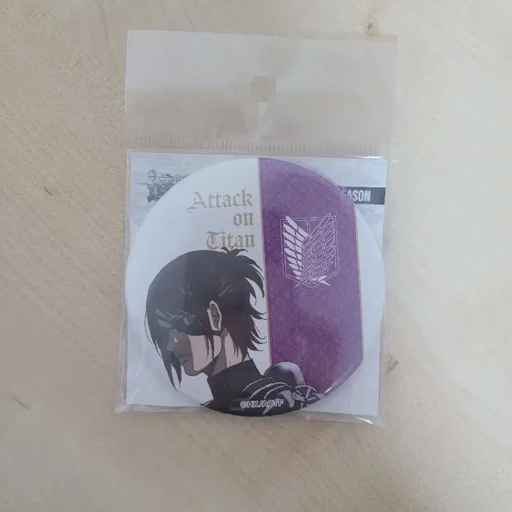 [BUNJANG] Attack on Titan Hanji Can Badge / (미개봉)진격거 한지 캔뱃지
