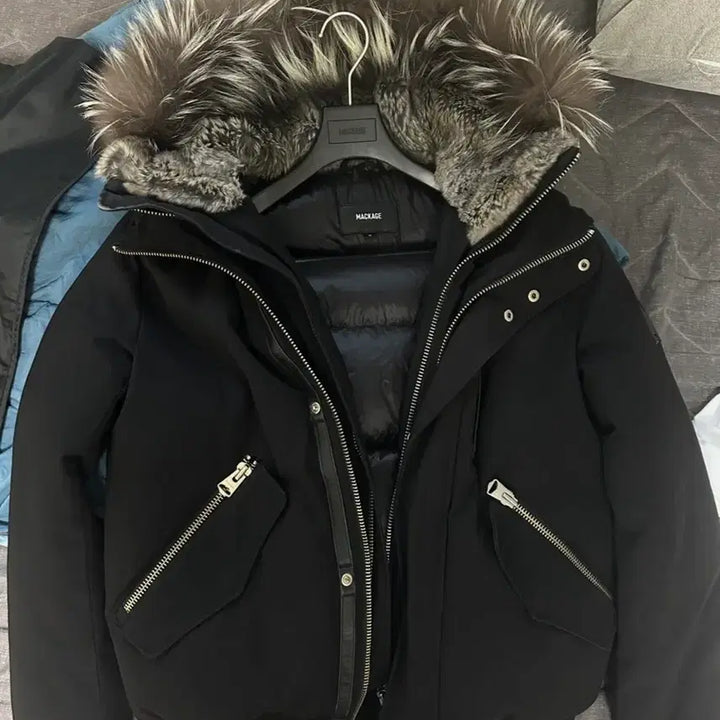 [BUNJANG] Mackage Dixon 36 Black Silver Fur Coat / 맥케이지 딕슨36 블랙 은장 실버퍼