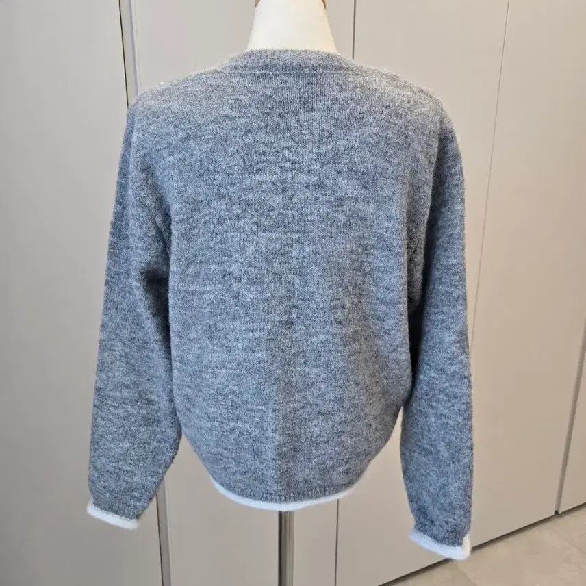 [BUNJANG] V-Pearl Knit Cardigan / [미착용/새제품] 브이 진주 니트