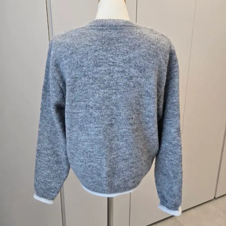 [BUNJANG] V-Pearl Knit Cardigan / [미착용/새제품] 브이 진주 니트