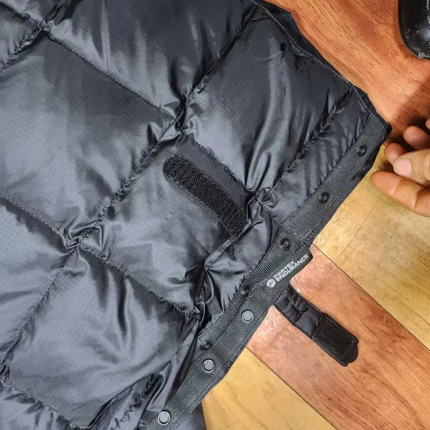 [BUNJANG] EASTLOGUE Goose Down Crew Neck Padded Jacket / EASTLOGUE 블랙 구스패딩 크루넥m