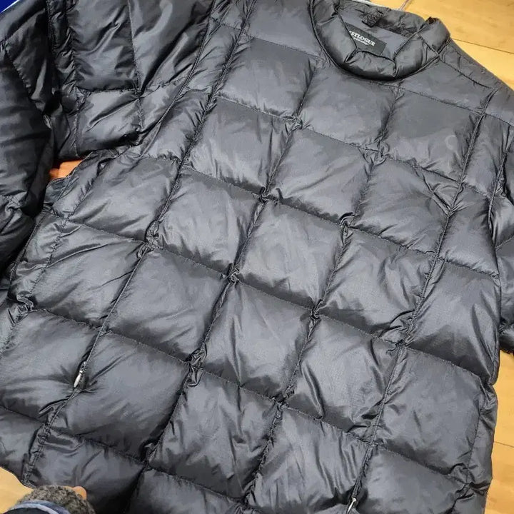 [BUNJANG] EASTLOGUE Goose Down Crew Neck Padded Jacket / EASTLOGUE 블랙 구스패딩 크루넥m