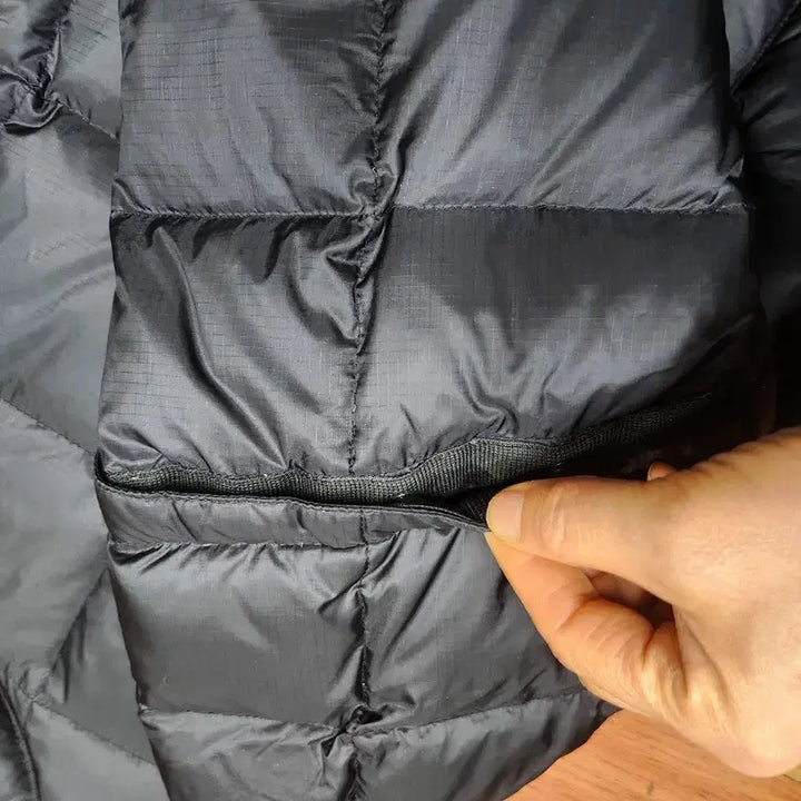 [BUNJANG] EASTLOGUE Goose Down Crew Neck Padded Jacket / EASTLOGUE 블랙 구스패딩 크루넥m