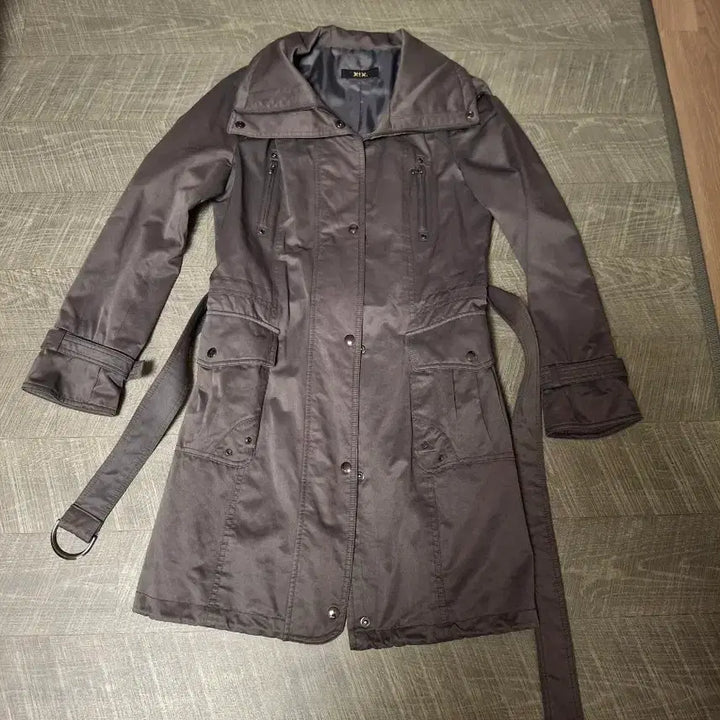 [BUNJANG] Charcoal Quilted Coat with Raccoon Fur Collar / 차콜색 누빔코트 라쿤털 카라 퍼코트