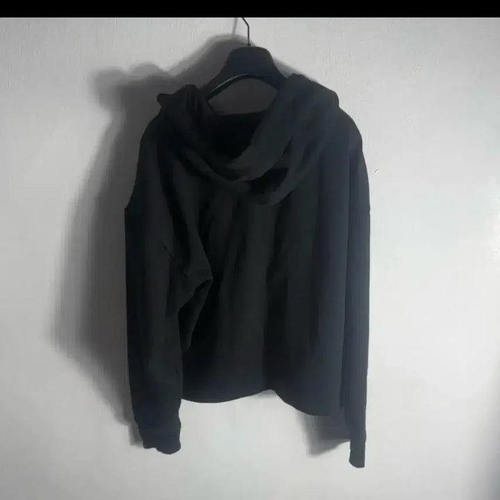 [BUNJANG] Tommy Hilfiger Black Essential Hoodie (L) / 타미힐피거 블랙 스몰 로고 에센셜 후드티 (L)