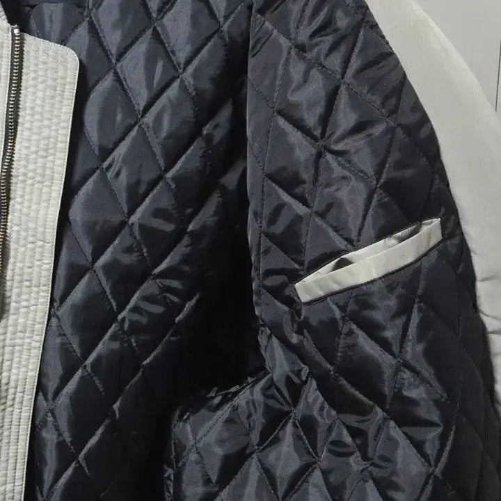 [BUNJANG] CVISION Progressive Bomber Jacket / CSC/CVISION 프로그래시브 봄버 자켓 105(?)