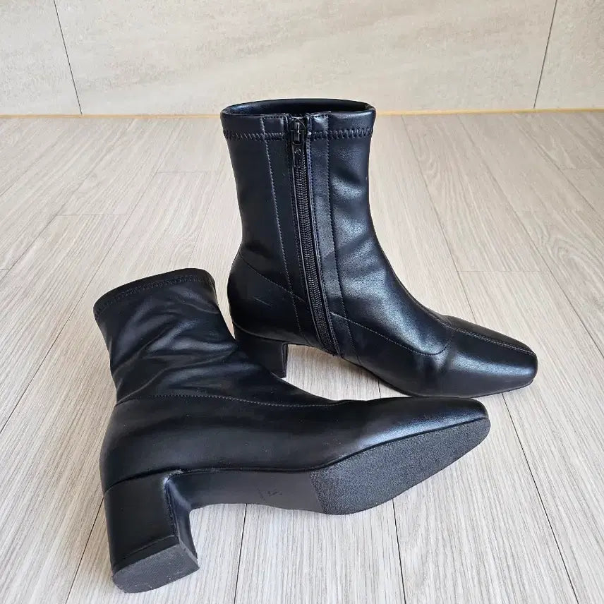 [BUNJANG] SAPPUN HOREIN Ankle Boots (Black) / 사뿐 호레인 삭스 앵클부츠 블랙 235 (5cm)/여분굽 포함