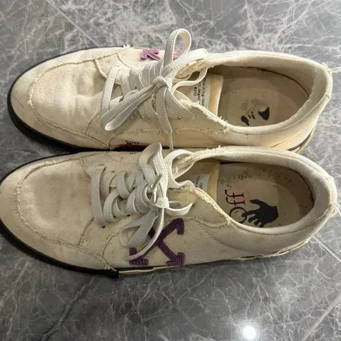 [BUNJANG] Off-White Canvas Sneakers / 급처) 42사이즈 정품 오프화이트 캔버스 스니커즈