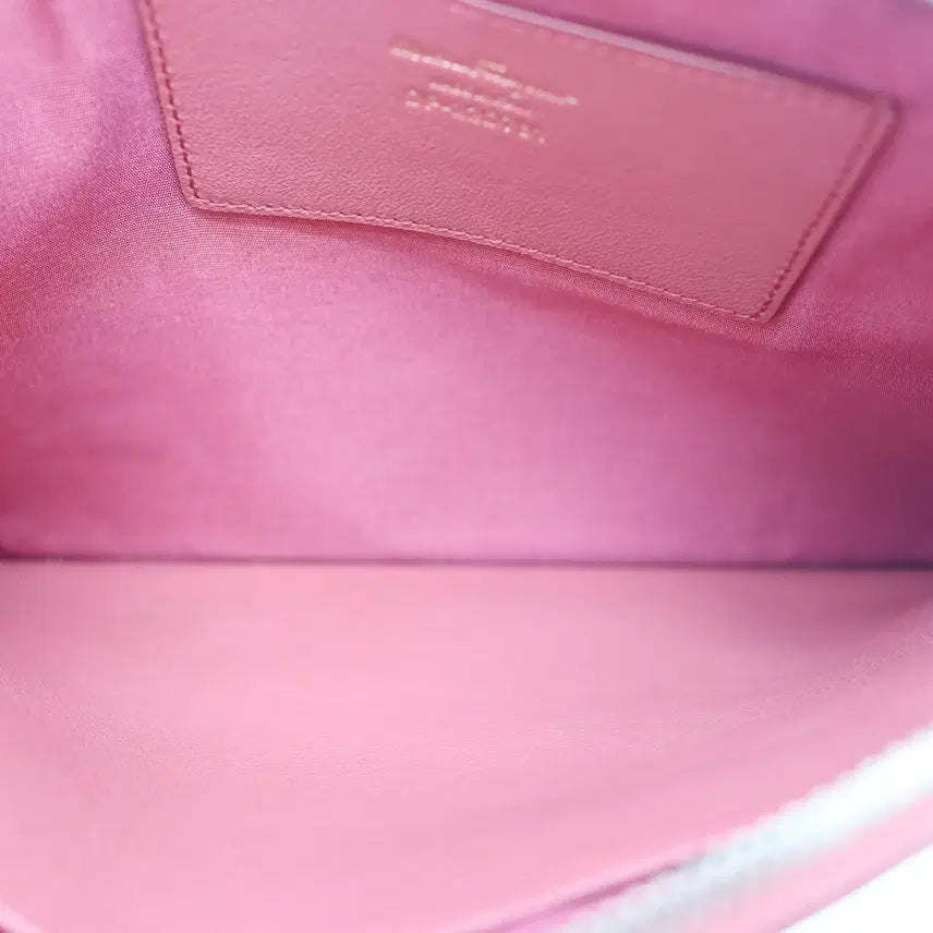 [BUNJANG] Ferragamo Gancini Clutch 22D781 / [착한중고명품울산점] 페라가모 간치니 클러치 22D781 상태 A