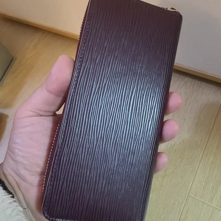 [SOLD OUT] 루이비통 클레망스 지퍼 장지갑
