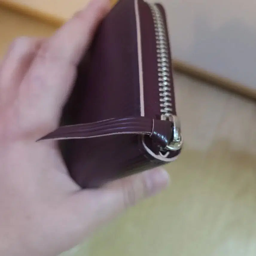 [SOLD OUT] 루이비통 클레망스 지퍼 장지갑