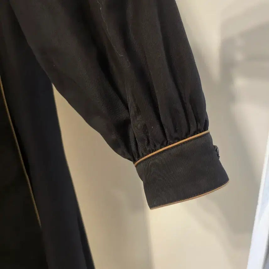 [BUNJANG] Yves Saint Laurent High Neck Coat / 입생로랑  하이넥코트